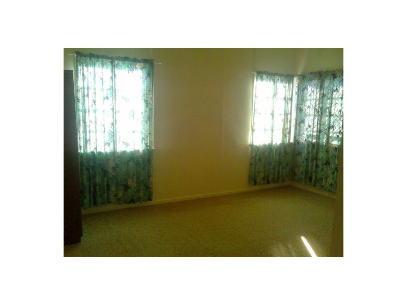 42 Agnes Street, Acacia Ridge QLD 4110