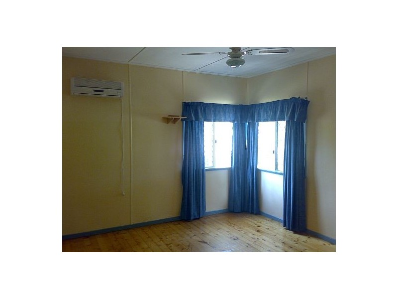 27 Mulvey Street, Acacia Ridge QLD 4110