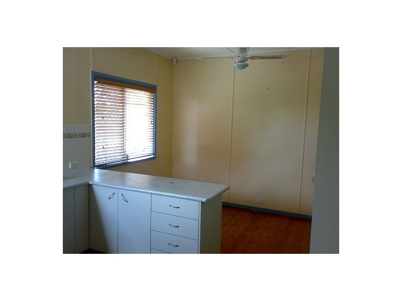 27 Mulvey Street, Acacia Ridge QLD 4110