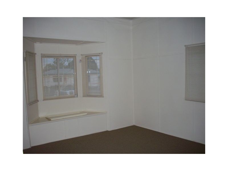 41 Stafford Road, Booval QLD 4304