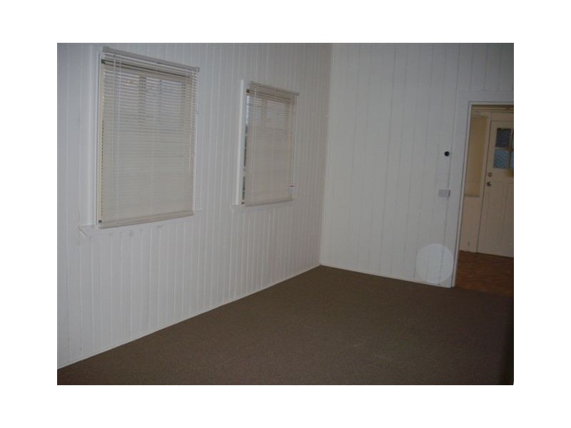 41 Stafford Road, Booval QLD 4304