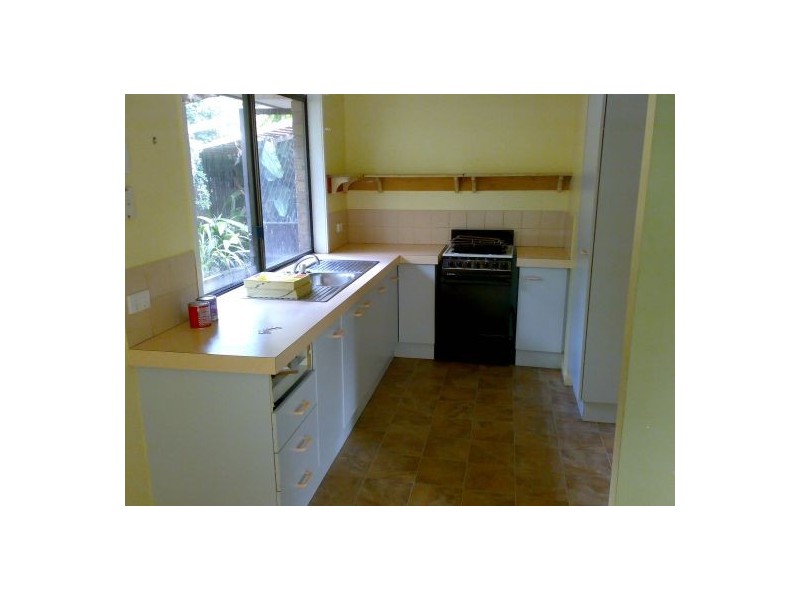 14 Nigel St, Redbank Plains QLD 4301