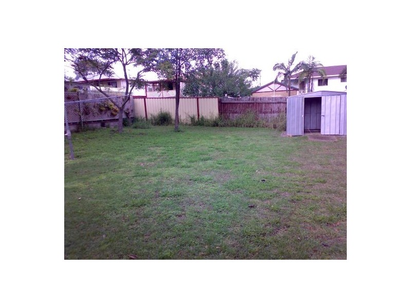 14 Nigel St, Redbank Plains QLD 4301