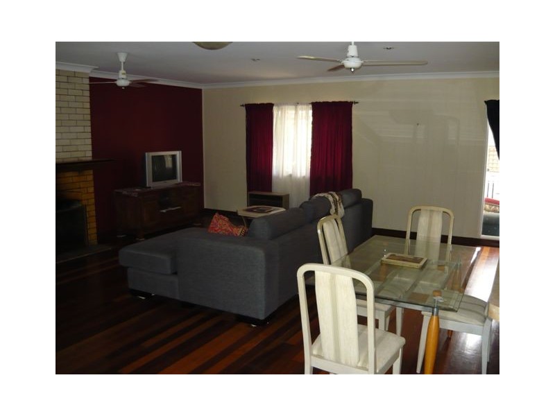 5 Angela Street, Salisbury QLD 4107