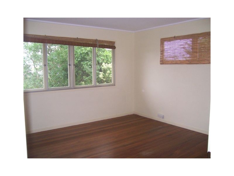 27 Dunkeld St, Acacia Ridge QLD 4110