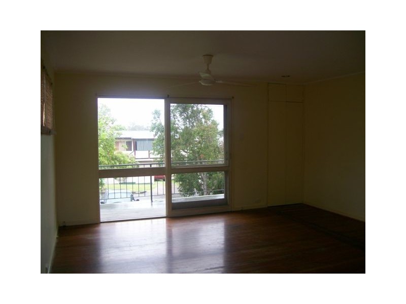 27 Dunkeld St, Acacia Ridge QLD 4110