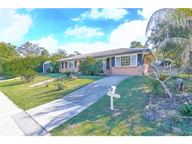 4 Jardine Drive, Springwood QLD 4127