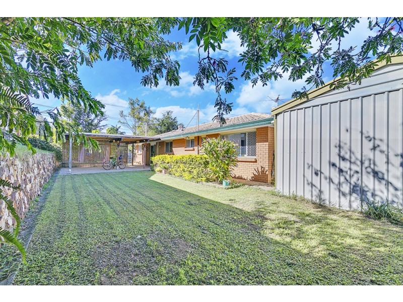 4 Jardine Drive, Springwood QLD 4127