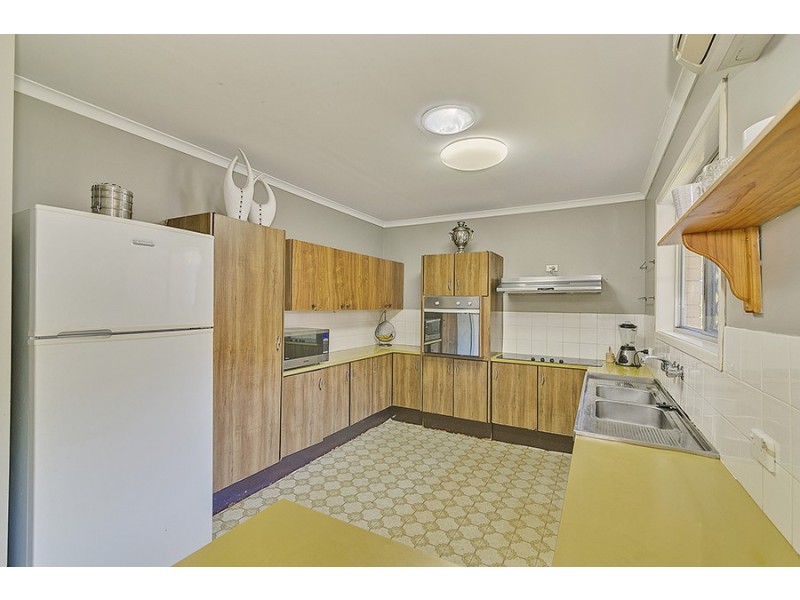 4 Jardine Drive, Springwood QLD 4127
