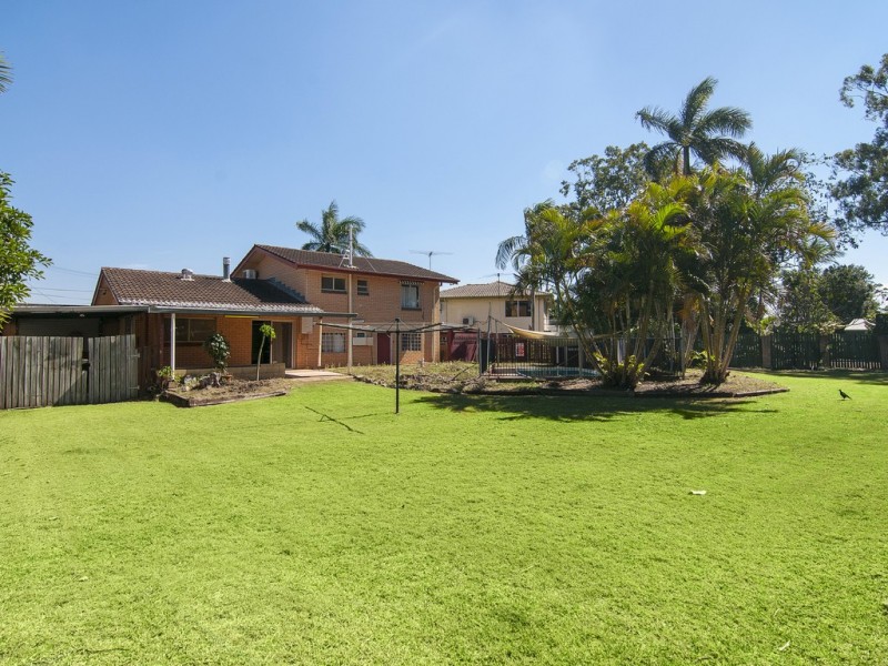 13 WILDE STREET, Kingston QLD 4114