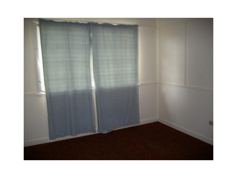 18 Beechcroft Street, Coopers Plains QLD 4108