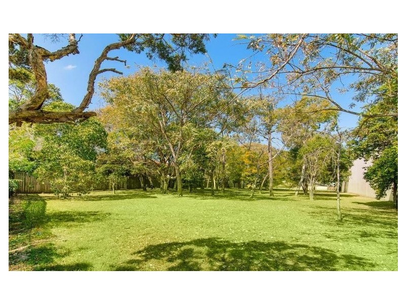 9 Shortland Street, Springwood QLD 4127