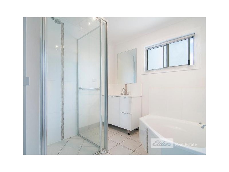 9 Darren Drive, Slacks Creek QLD 4127