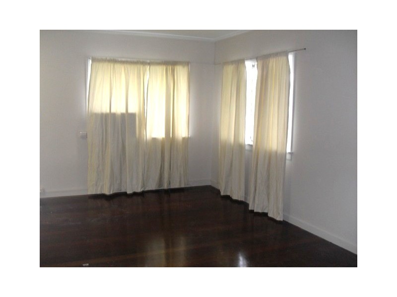 26  Queensway Street, Upper Mount Gravatt QLD 4122