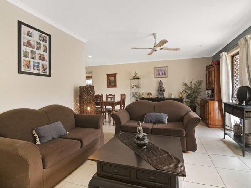 35 Belinda Crescent, Springwood QLD 4127