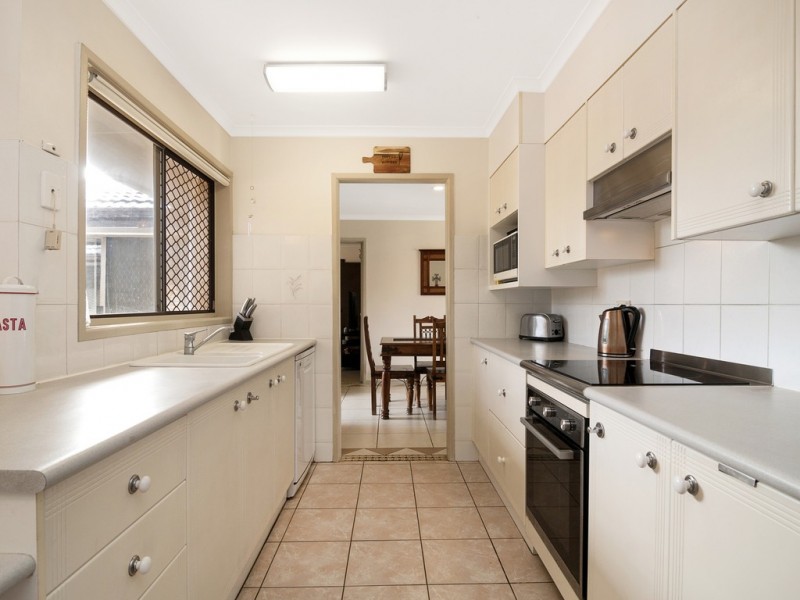 35 Belinda Crescent, Springwood QLD 4127