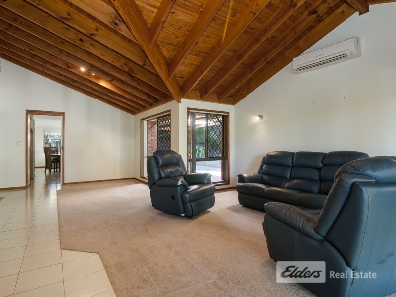 14 COLUMBIA COURT, Springwood QLD 4127