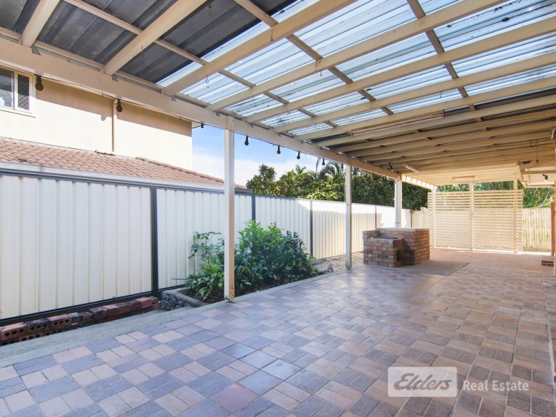 63 Farringdon Street, Robertson QLD 4109