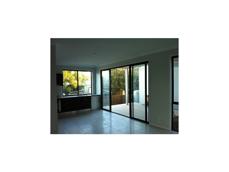 9 Dawn Street, Rocklea QLD 4106