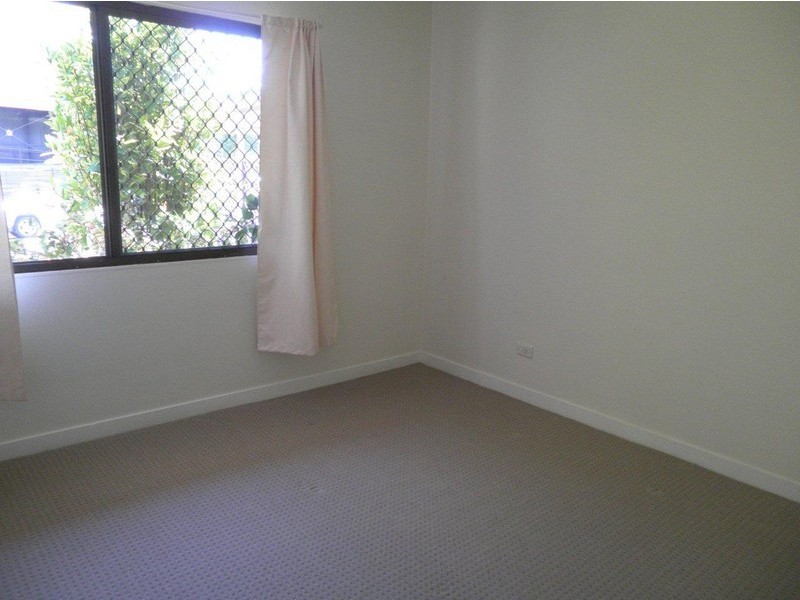 35 Laurinda Crescent, Springwood QLD 4127