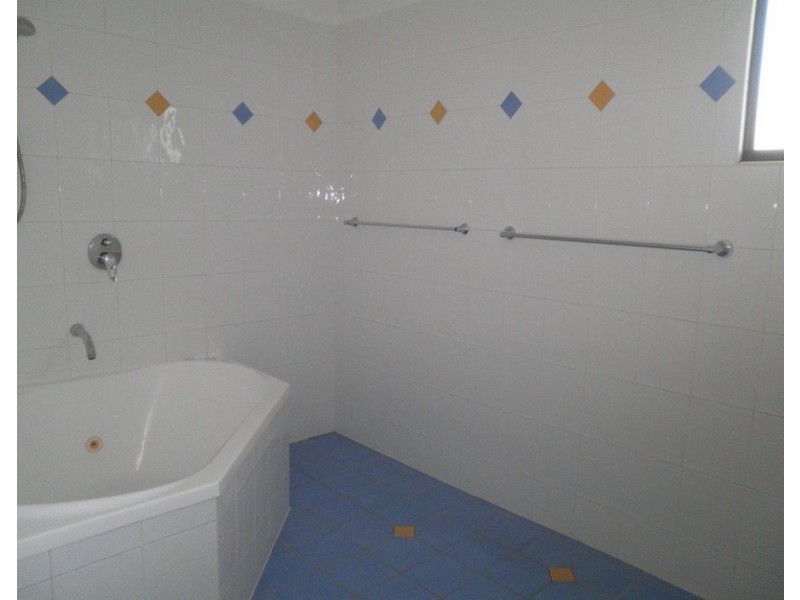 35 Laurinda Crescent, Springwood QLD 4127