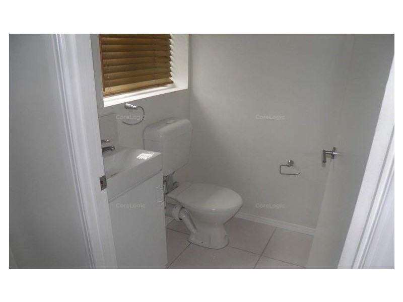 5 PARKWAY ROAD, Daisy Hill QLD 4127