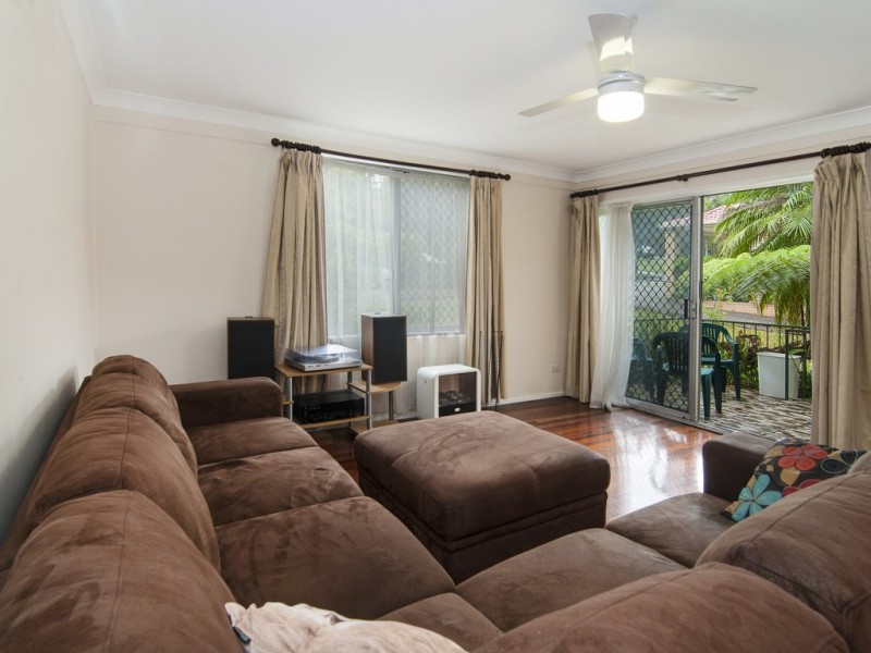 13 RHOLANDA CRESCENT, Springwood QLD 4127