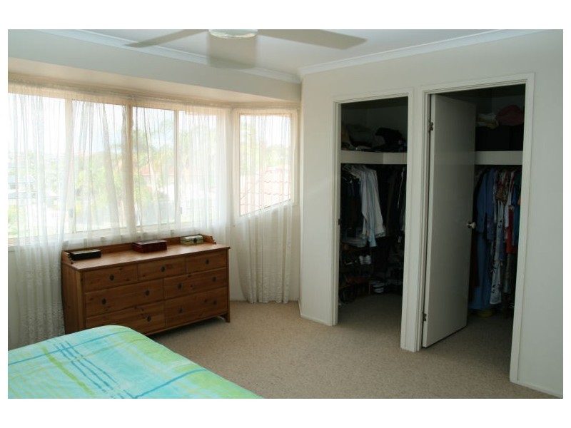 16 Stuart Place, Eight Mile Plains QLD 4113