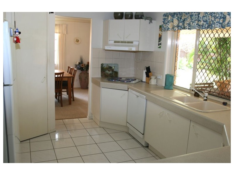 16 Stuart Place, Eight Mile Plains QLD 4113