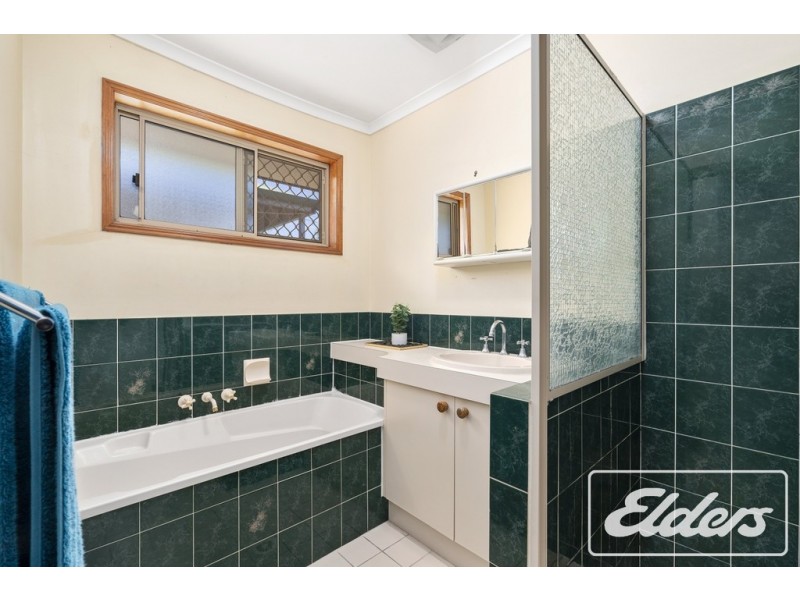 1 CRESTWELL CLOSE, Morayfield QLD 4506