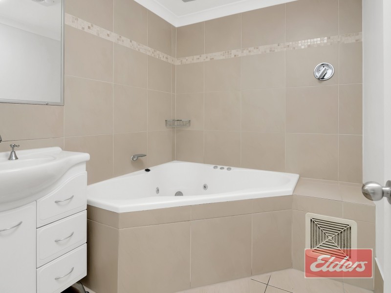 22 Ariel Avenue, Kingston QLD 4114