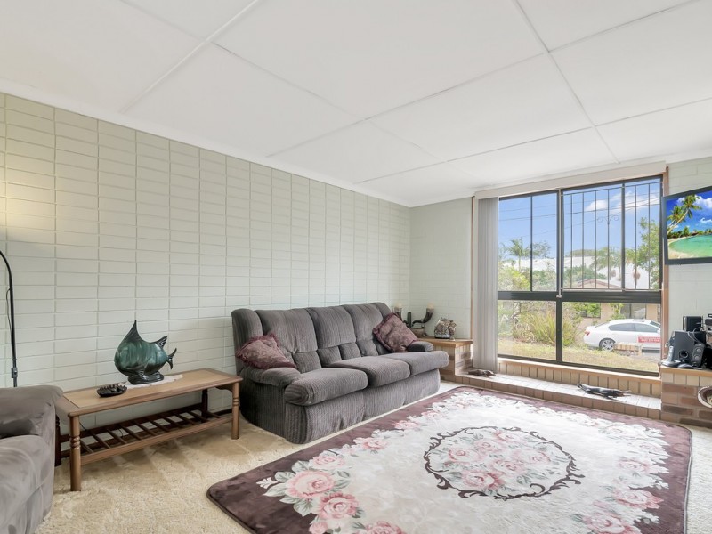 9 SHORTLAND STREET, Springwood QLD 4127
