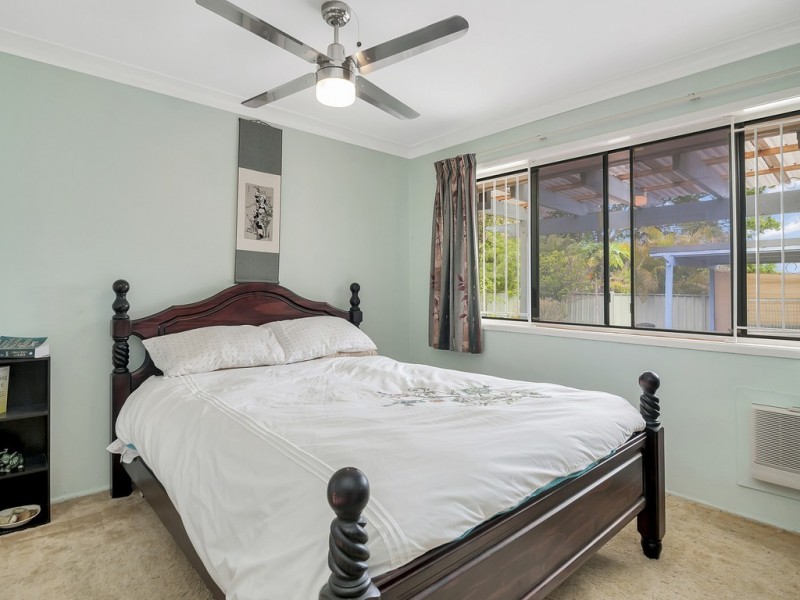 9 SHORTLAND STREET, Springwood QLD 4127