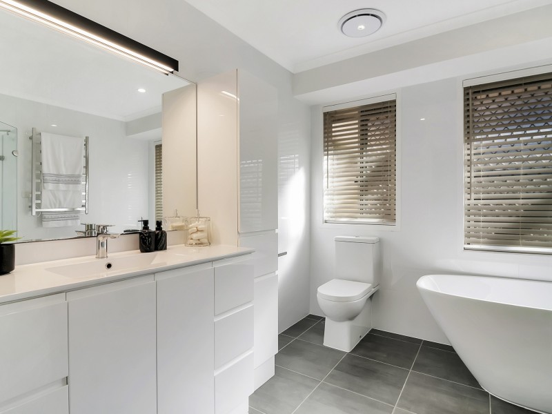 92-94 Parkview Crescent, Cornubia QLD 4130