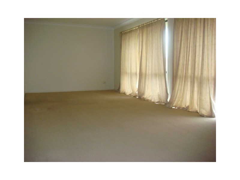 10 BRIZZLE, Goodna QLD 4300