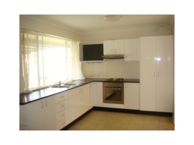 10 BRIZZLE, Goodna QLD 4300
