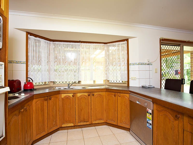 50-52 EILDON CL, Munruben QLD 4125
