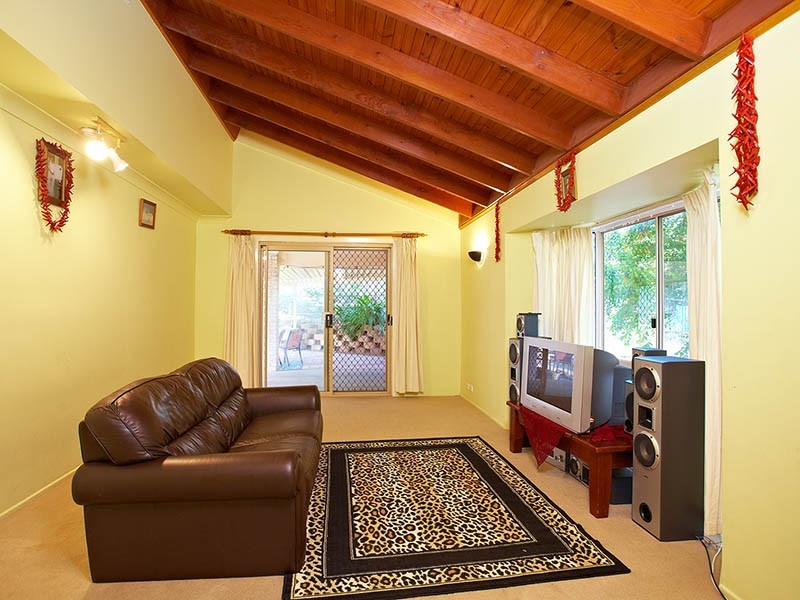 4 PIONEER, Durack QLD 4077