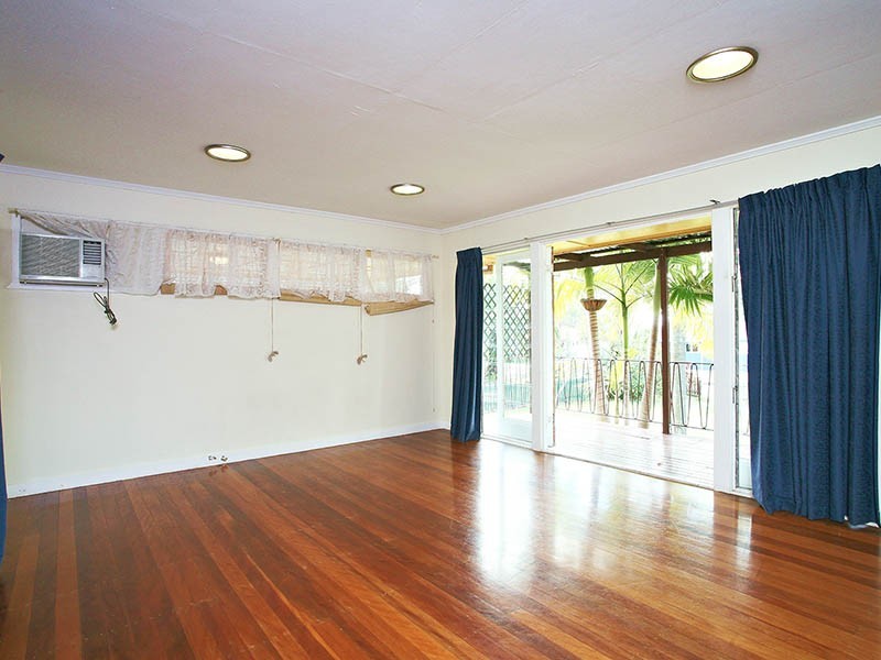 18 SANDEMAN ST, Acacia Ridge QLD 4110