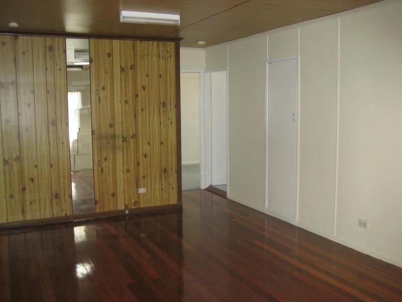 18 AMAROO STREET, Archerfield QLD 4108