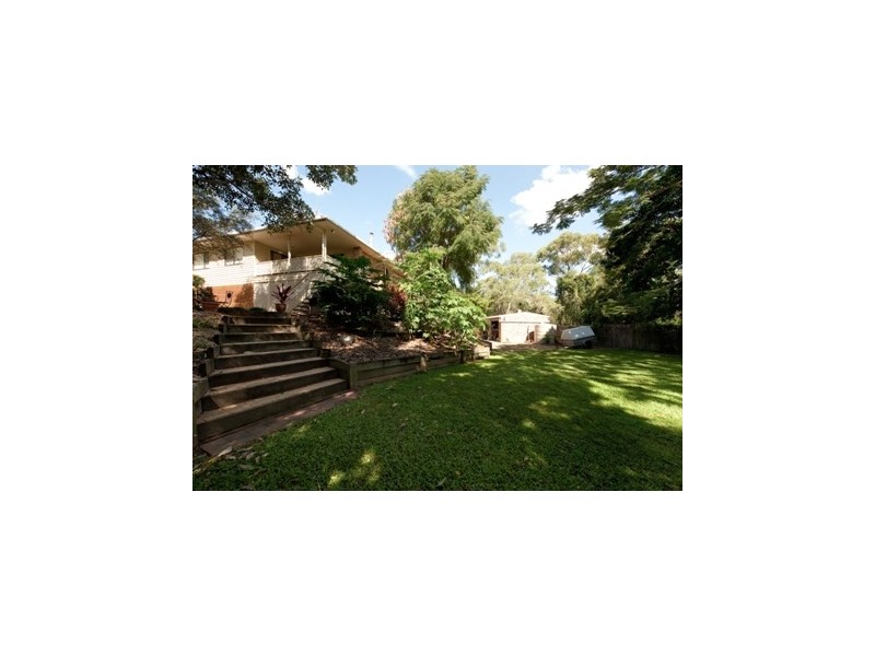 5 Jocelyn Grove, Springwood QLD 4127