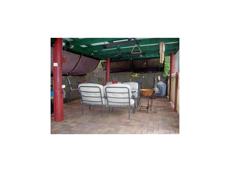 8 BENTON STREET, Acacia Ridge QLD 4110