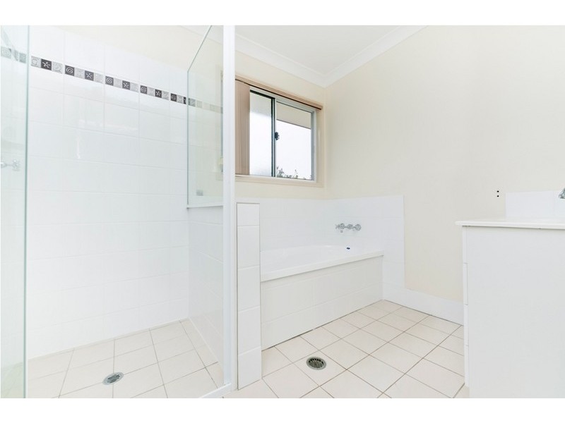 18A WILLOW ROAD WEST, Redbank Plains QLD 4301