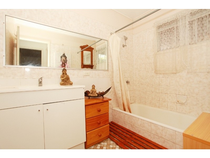 29 Woody Avenue, Kingston QLD 4114