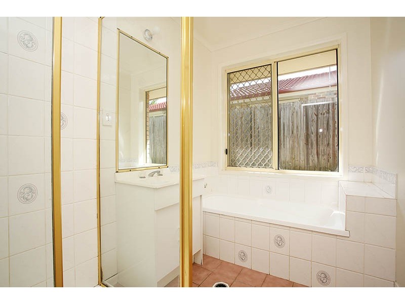 100 WALLAROO WAY, Doolandella QLD 4077