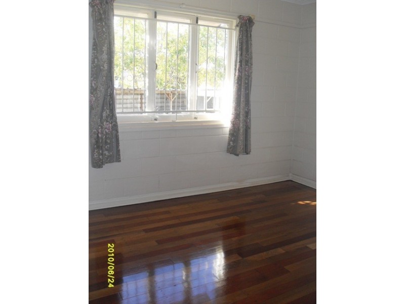 2 Flaxton Street, Acacia Ridge QLD 4110