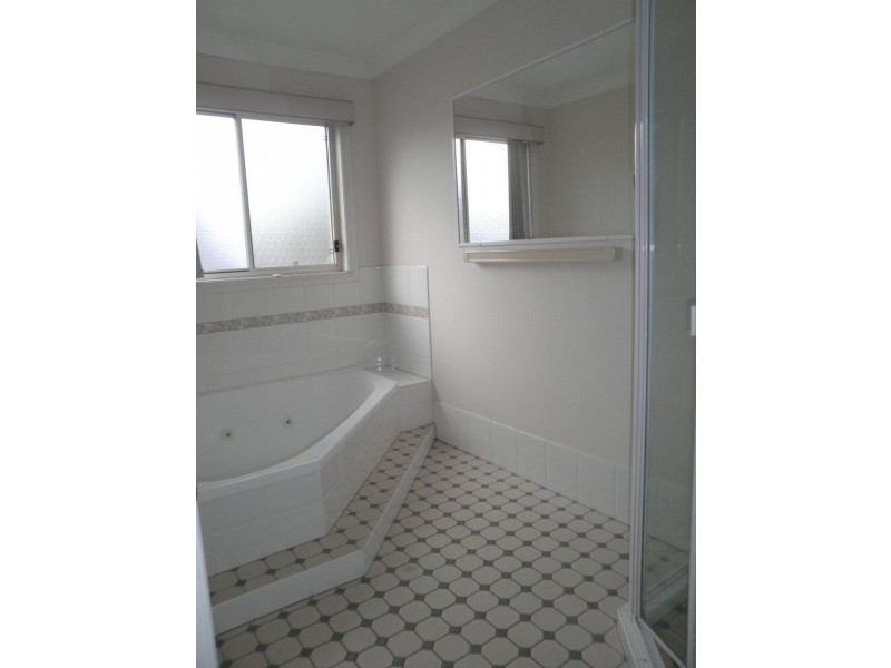 75 Freshwater Circuit, Forest Lake QLD 4078