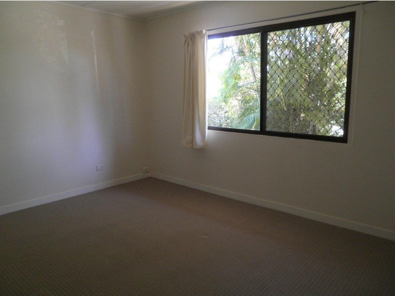 35 Laurinda Crescent, Springwood QLD 4127