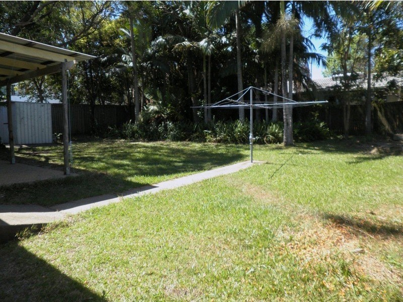 35 Laurinda Crescent, Springwood QLD 4127