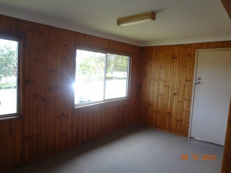 75 Springwood Road, Springwood QLD 4127